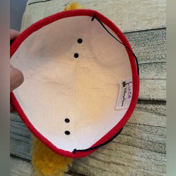 Winnie the Pooh Disney Parks  hat. - Picture 3 of 8